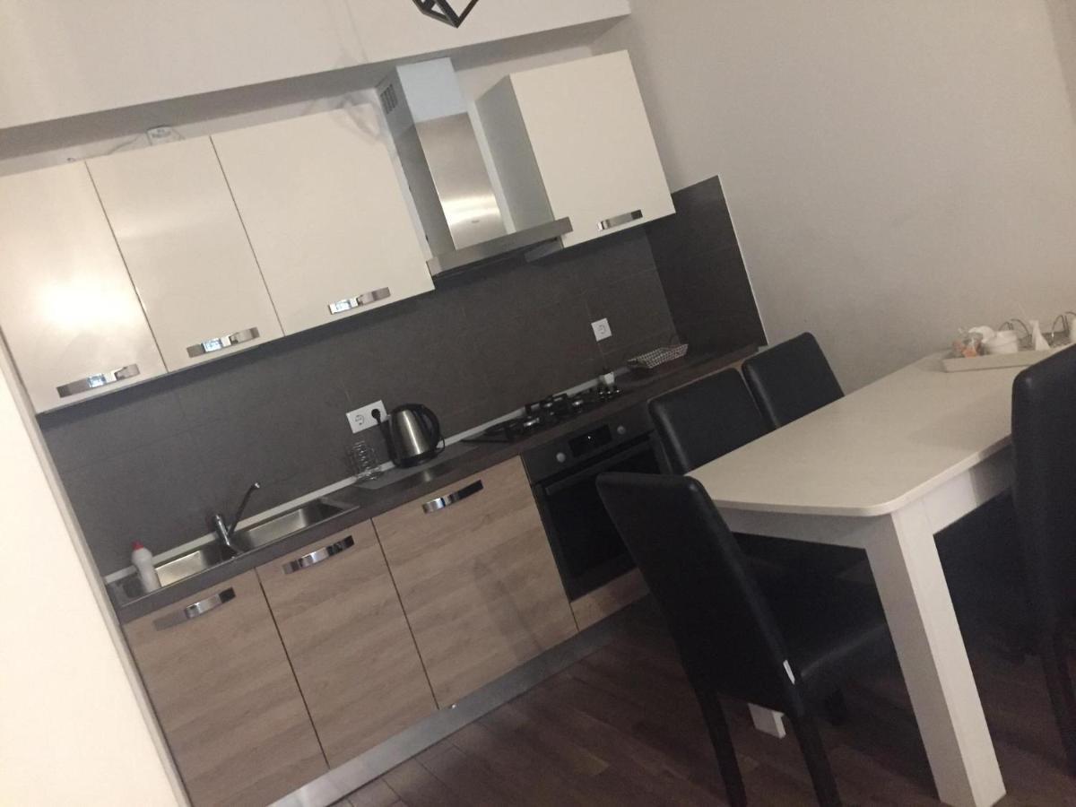 Sol'S M2 White Modern Apartments Tbiliszi Kültér fotó