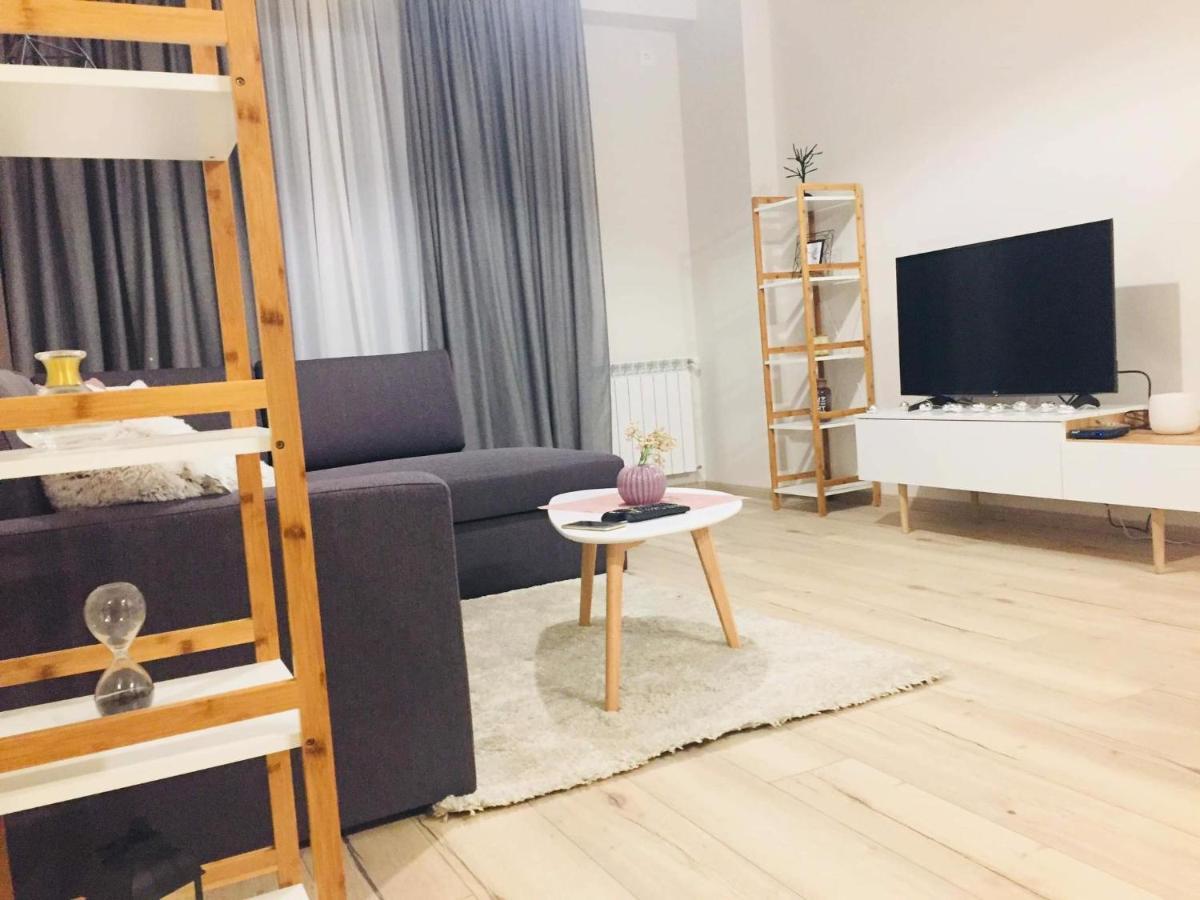 Sol'S M2 White Modern Apartments Tbiliszi Kültér fotó