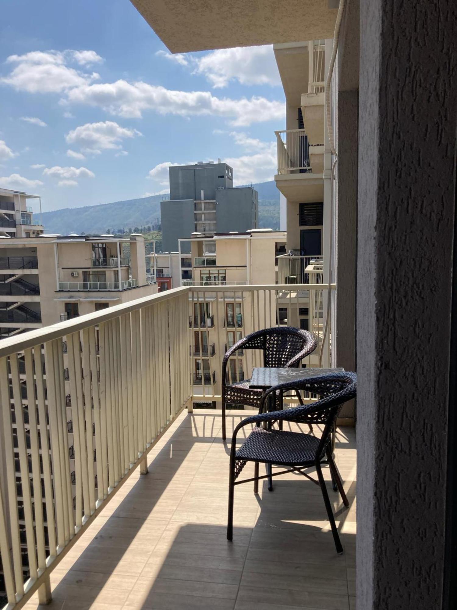 Sol'S M2 White Modern Apartments Tbiliszi Kültér fotó